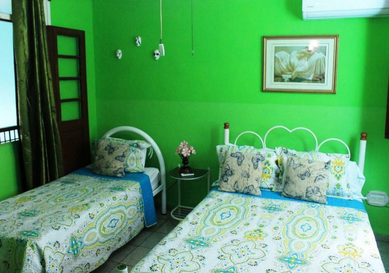 הוואנה Hostal Yolanda Habana Vieja מראה חיצוני תמונה